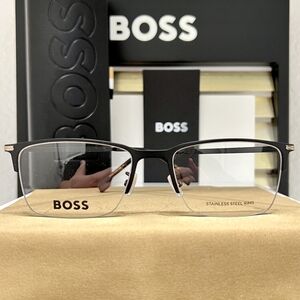 HUGO BOSS Glasses Style 1616/F in color I46 (Black/Gold)